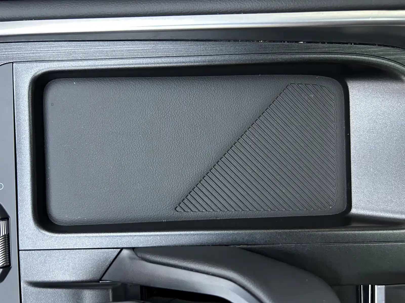 Фото 27 - Ford Edge