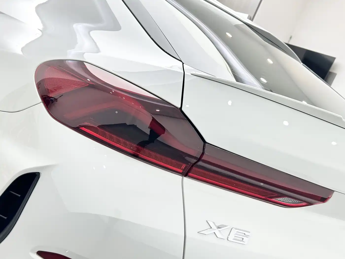 BMW X6 2022 Facelift xDrive40i Exclusive M Sport Package фото 21