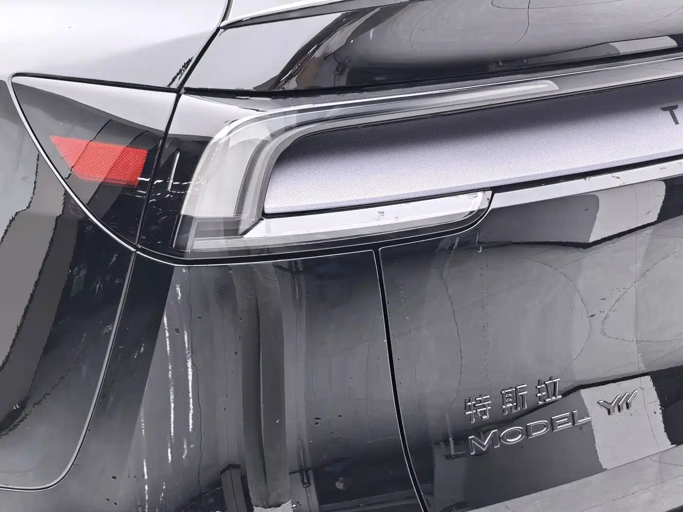 Tesla Model Y L 2025 2025 Facelift Long Range AWD