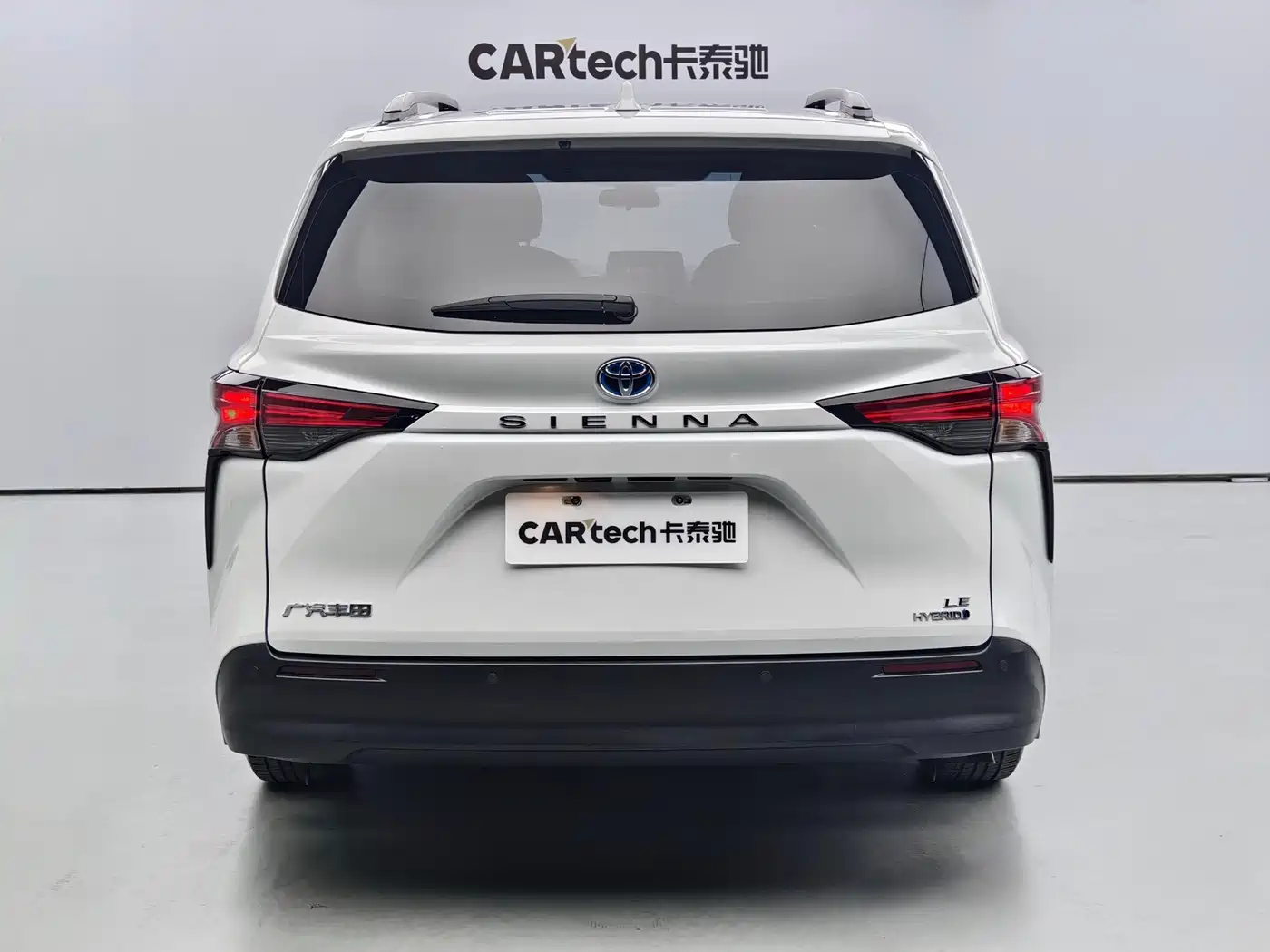 Toyota Sienna 2023 2.5L Hybrid Comfort Edition фото 5