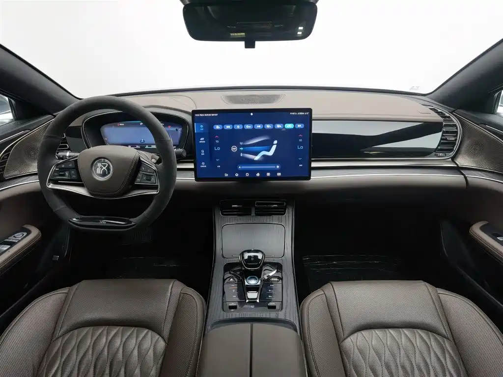 BYD Han 2023 DM-i Champion Edition 121KM Premium фото 5
