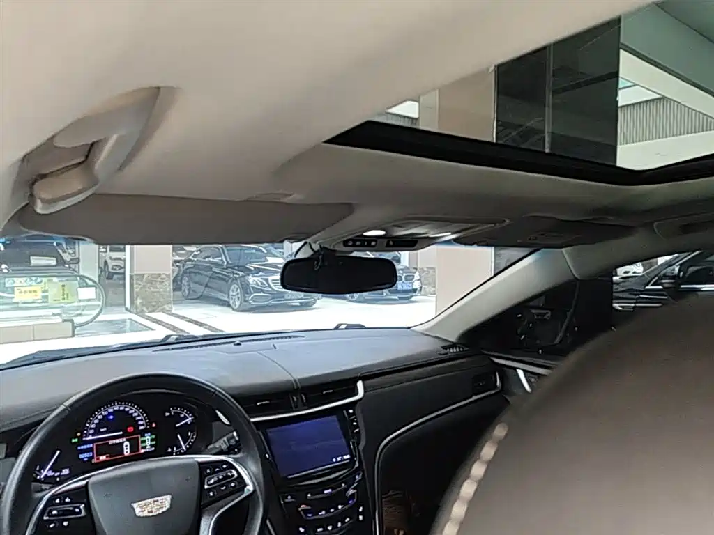 Cadillac XTS 2018 28T Elite фото 18