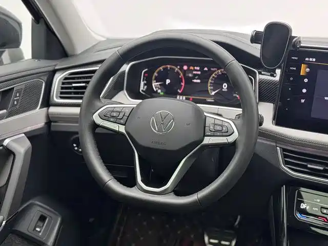 Volkswagen Tayron 2024 300TSI 2WD Luxury Plus Advanced фото 12