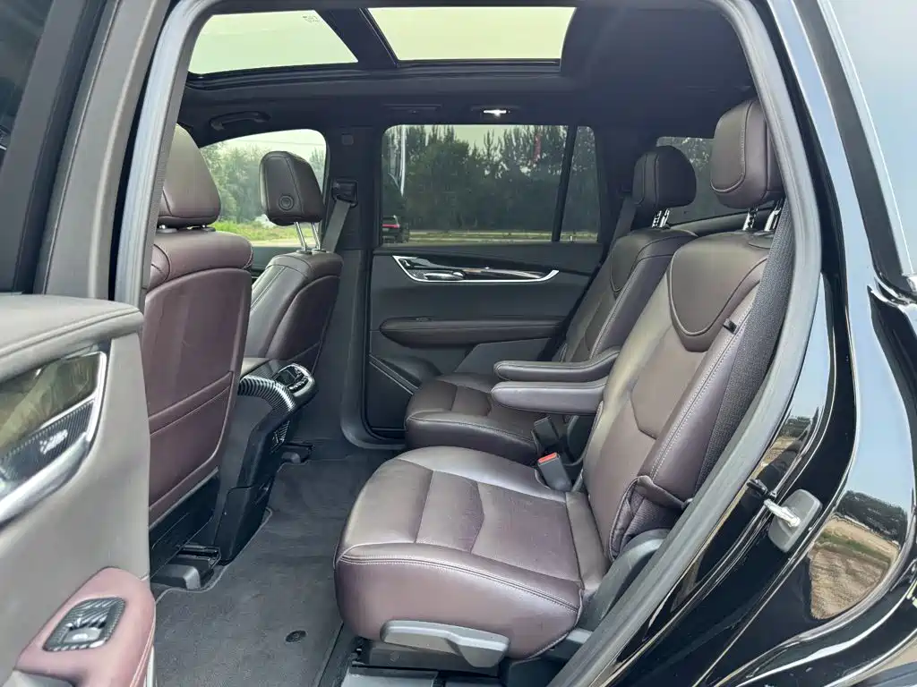 Cadillac XT6 2023 2022 2.0T 6-Seater 2WD Luxury Edition