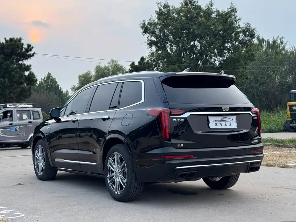 Cadillac XT6 2023 2022 2.0T 6-Seater 2WD Luxury Edition