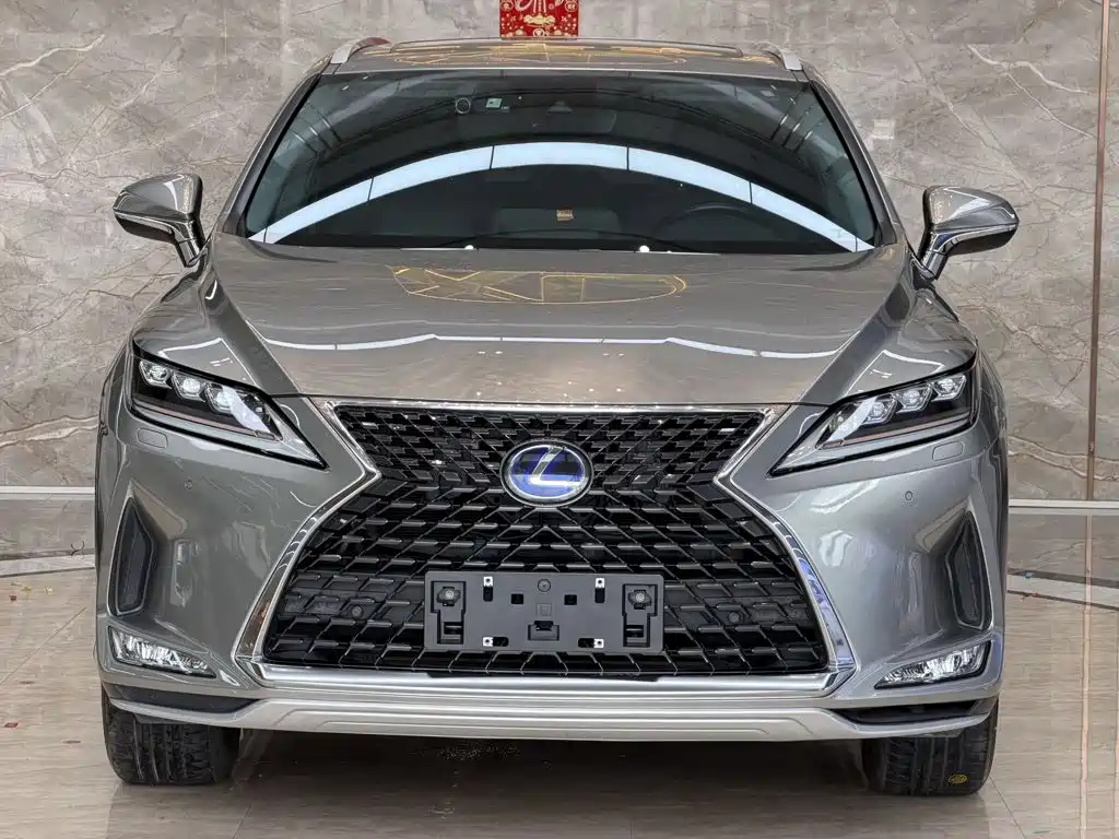 Фото 2 - Lexus RX
