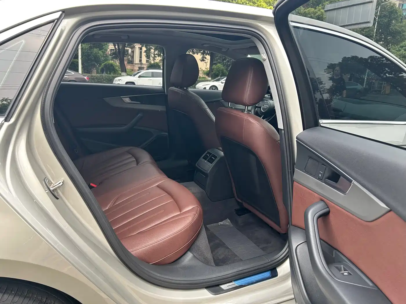 Audi A4L 2019 40 TFSI Progressive (China VI) фото 12