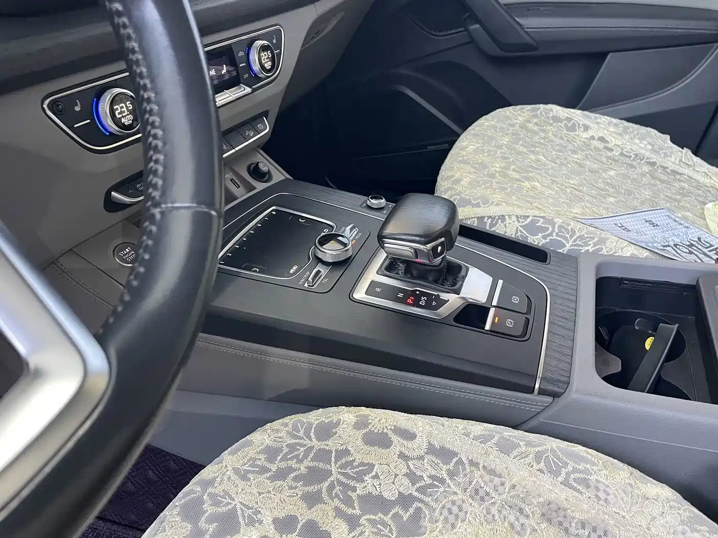 Audi Q5L 2018 2018 45 TFSI Exclusive Elegance China VI