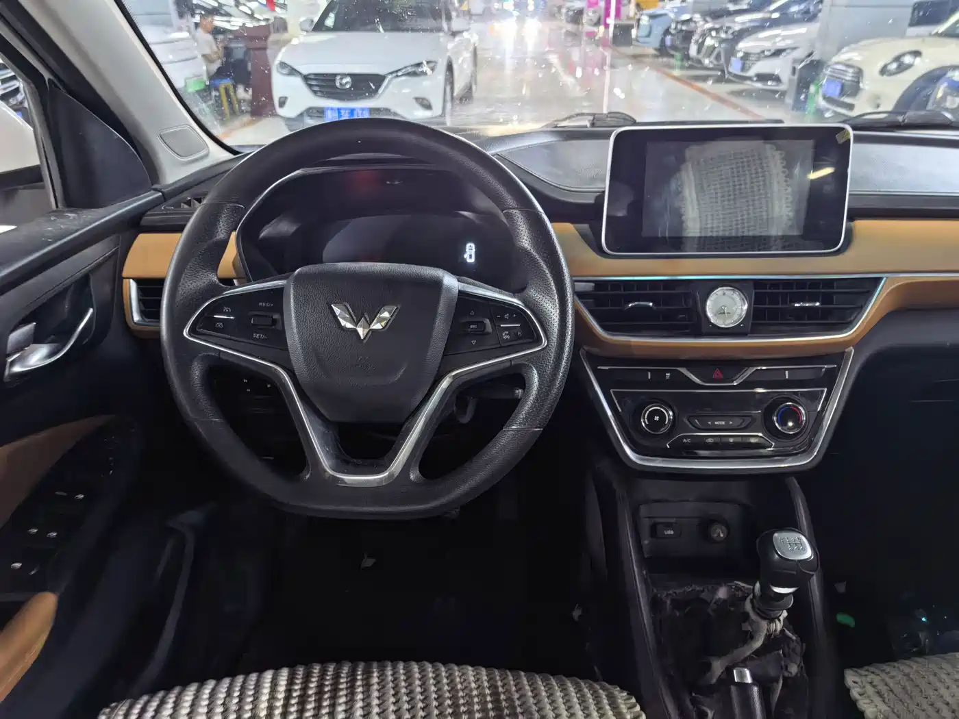 Фото 6 - Wuling Motors Wuling Hongguang S3
