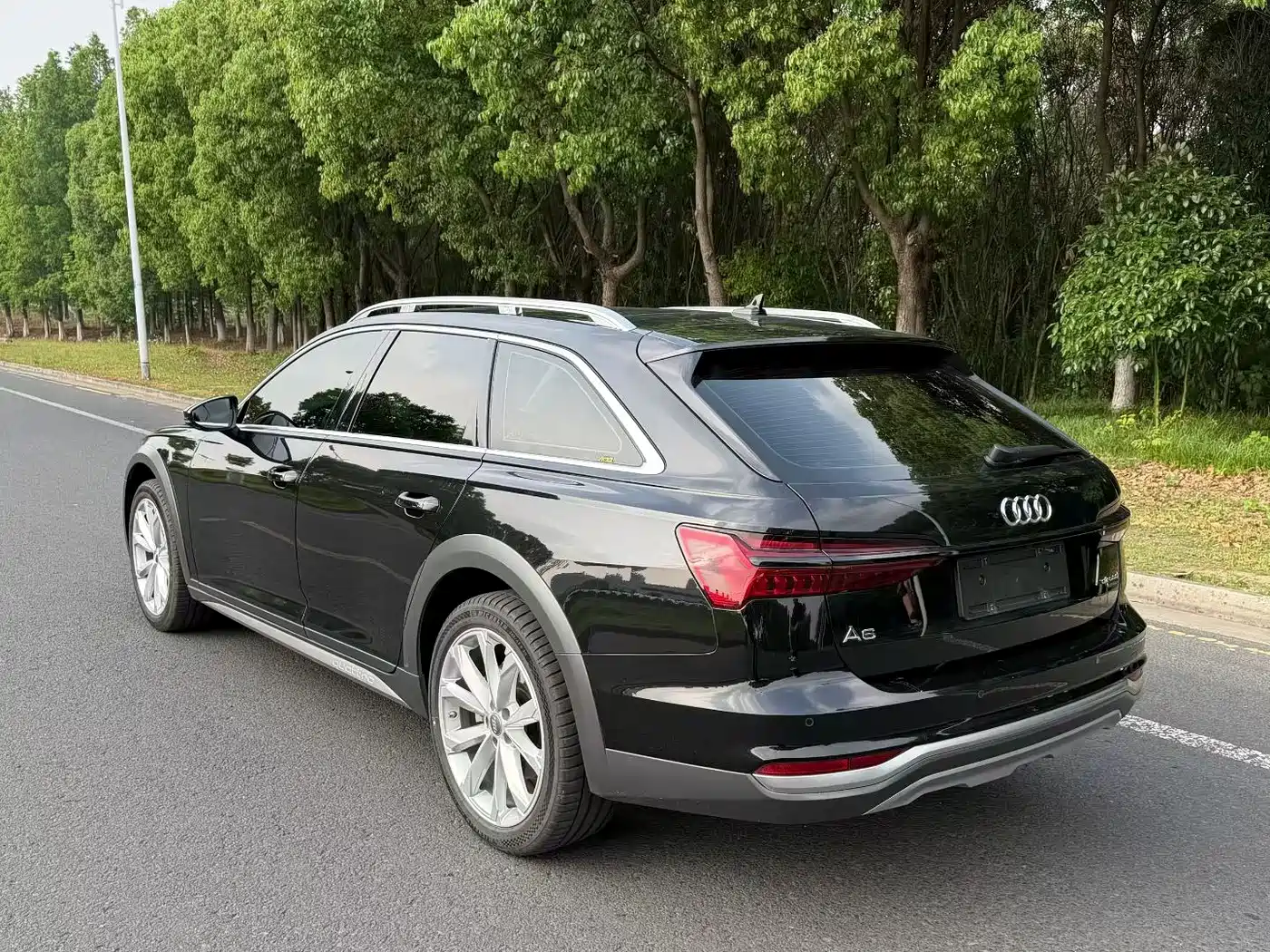 Audi A6 (Import) 2020 allroad quattro Explorer 55 TFSI Premium Off-Road фото 9