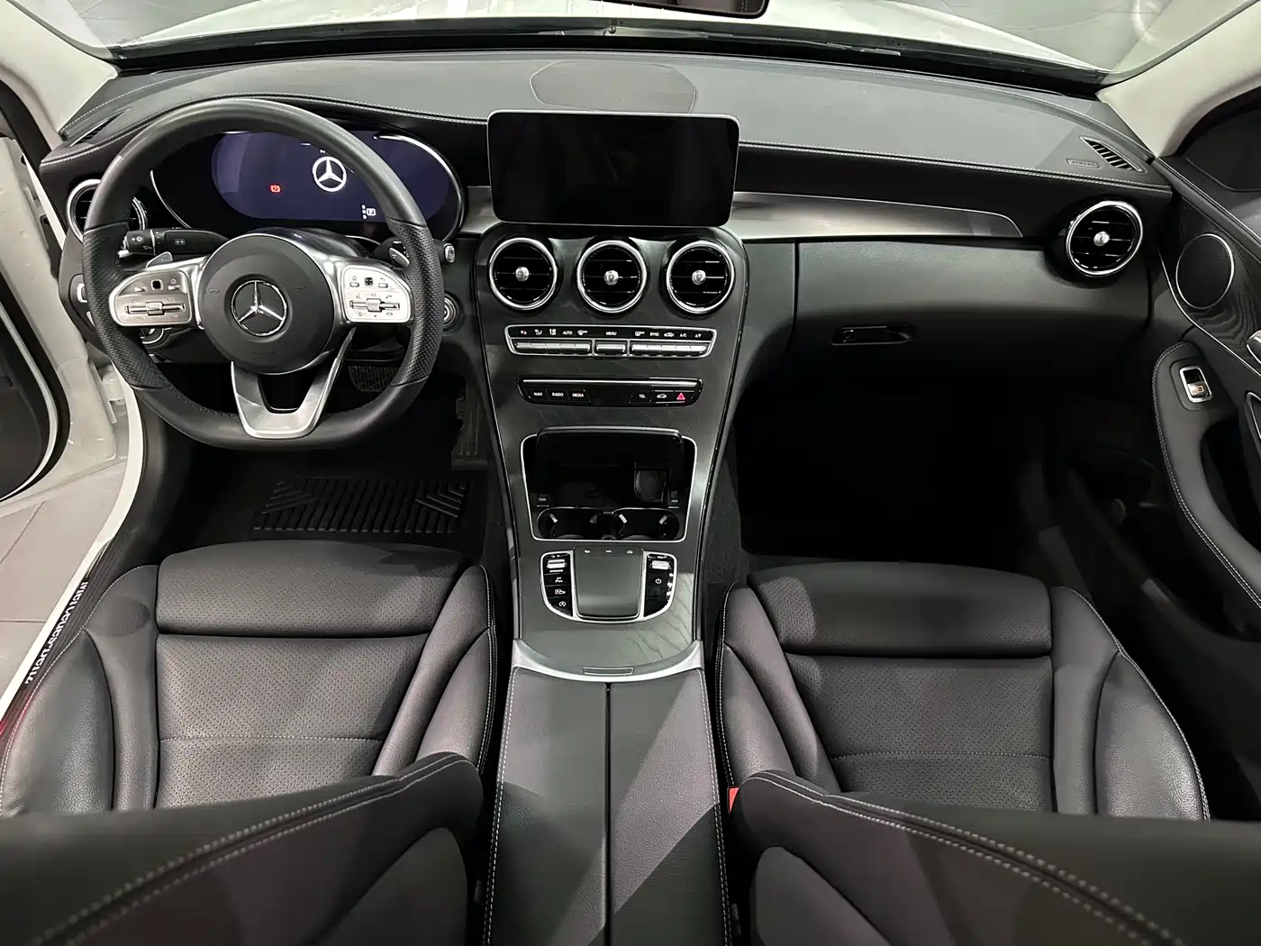 Mercedes-Benz C-Class 2021 C 200 L Dynamic Sport Edition фото 5