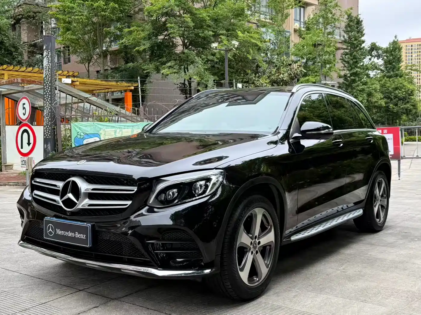 Mercedes-Benz GLC 2017 GLC 300 4MATIC Luxury фото 36