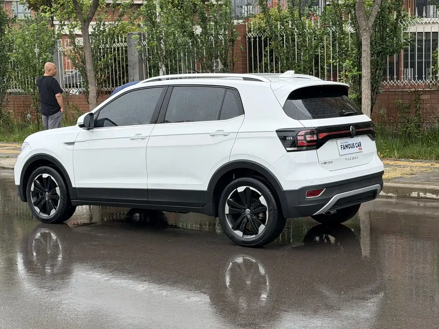 Volkswagen Tanying 2021 1.5L Automatic 30th Anniversary Edition фото 3