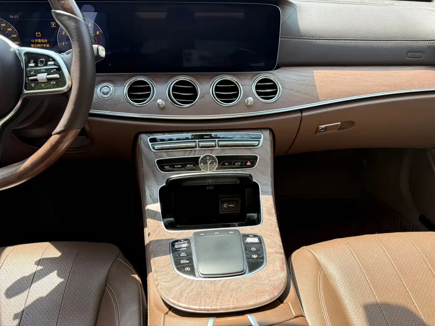 Mercedes-Benz E-Class 2020 E 300 L Luxury Model фото 15