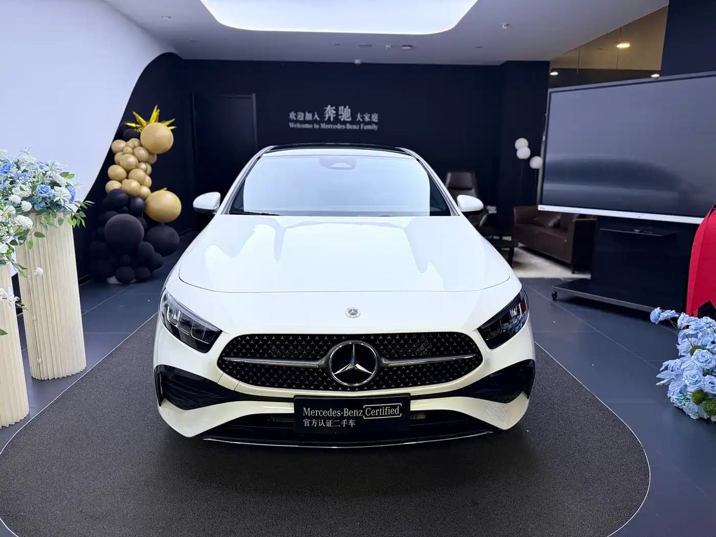 Mercedes-Benz A-Class 2024 Facelift A 200 L Fashion фото 2