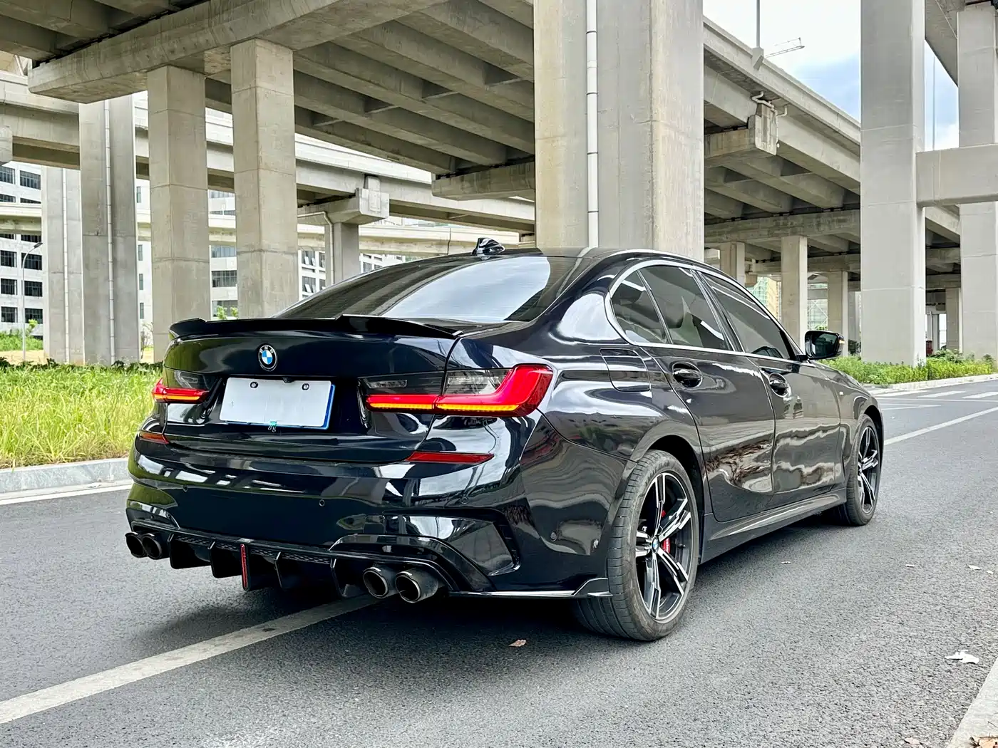BMW 3-SERIES