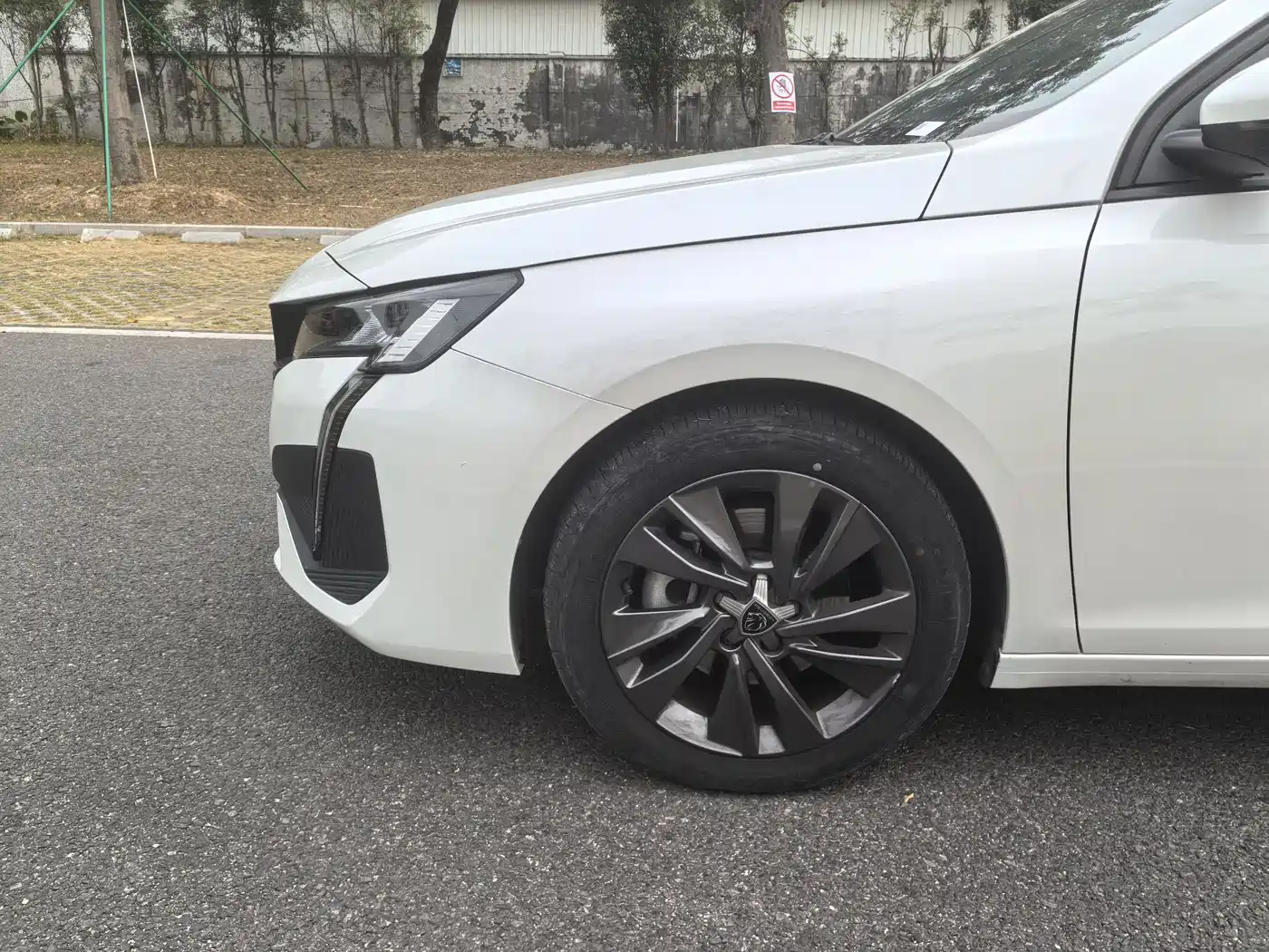 Peugeot 408 2022 1.6T Progressive Edition фото 5