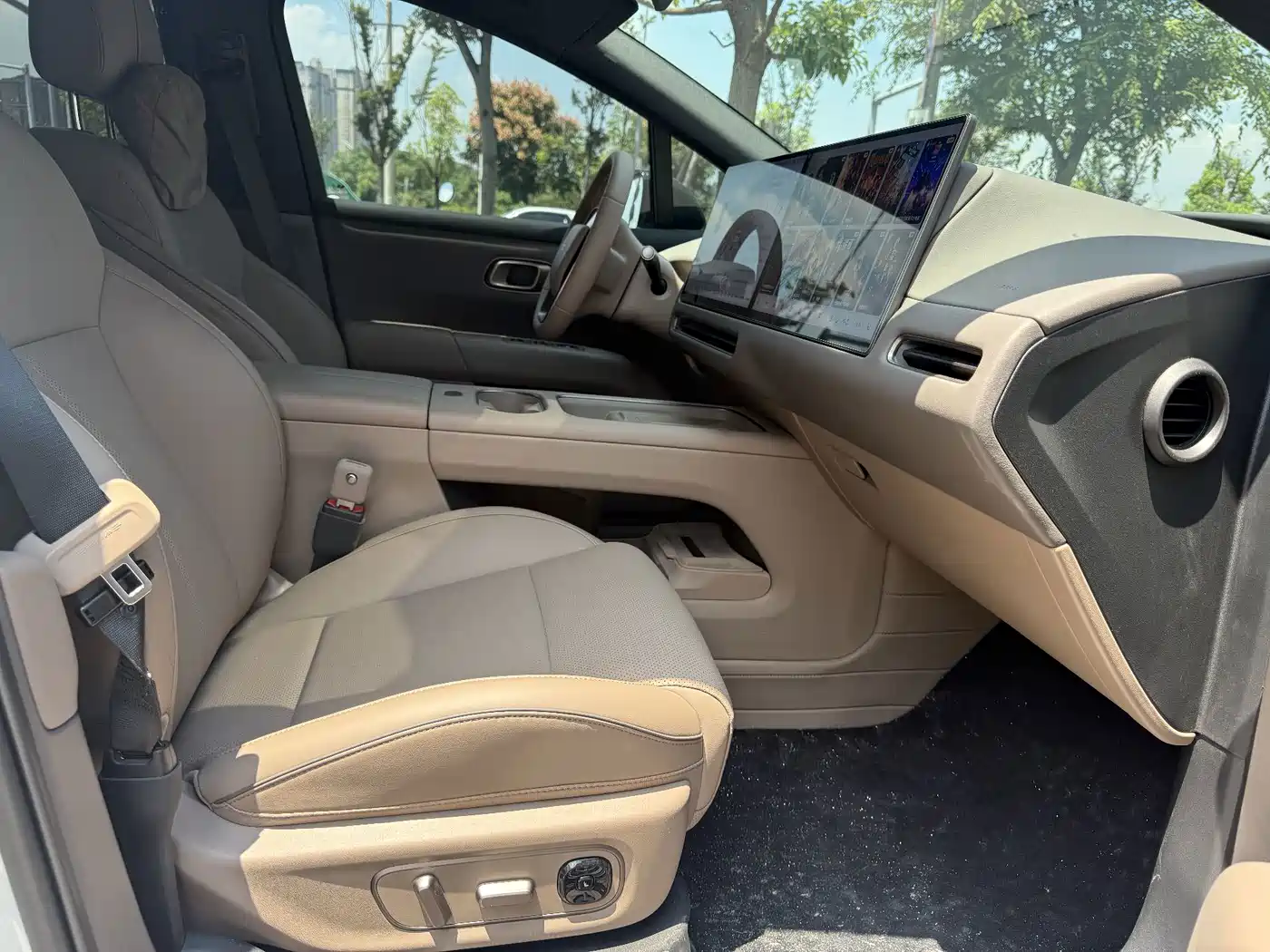 Li Auto i6 2026 2025 2WD Base Model