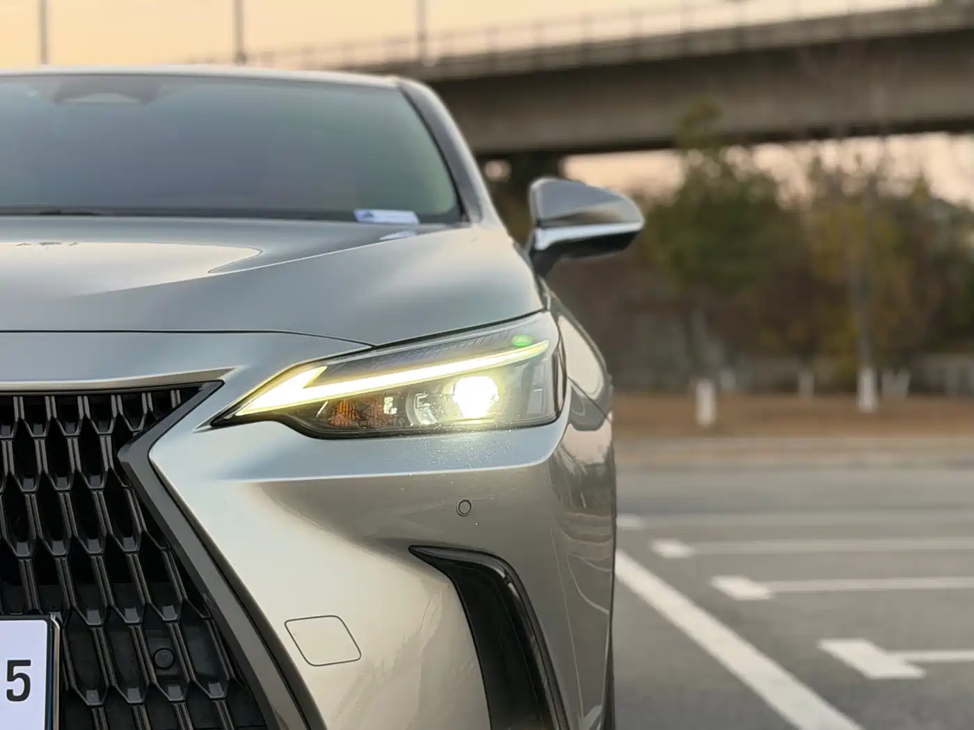Lexus NX 2022 260 FWD Joy Creation Edition фото 24