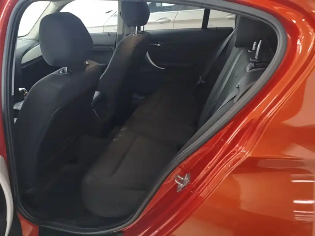 BMW 1 Series (Import) 2013 Facelift 116i Leading Model фото 17