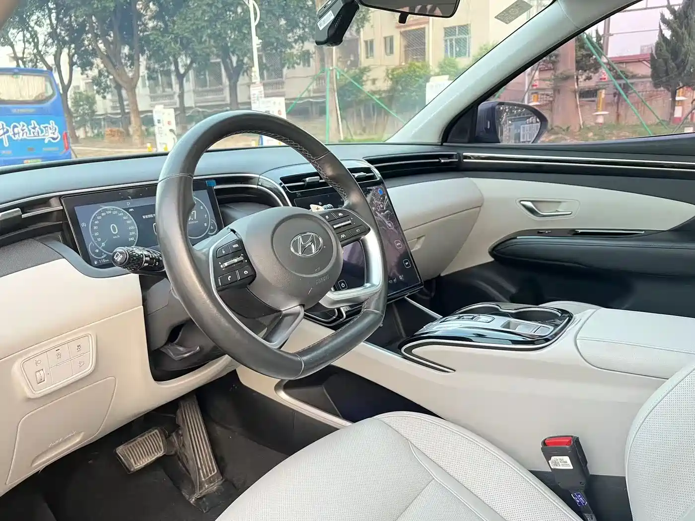 Hyundai Tucson 2021 Tucson L 1.5T DCT LUX Premium фото 10