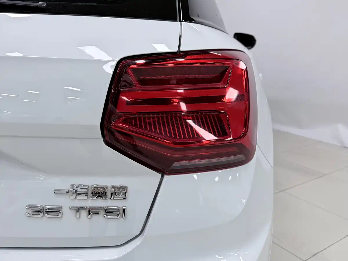 Audi Q2L 2022 35 TFSI Fashion Elegance фото 9