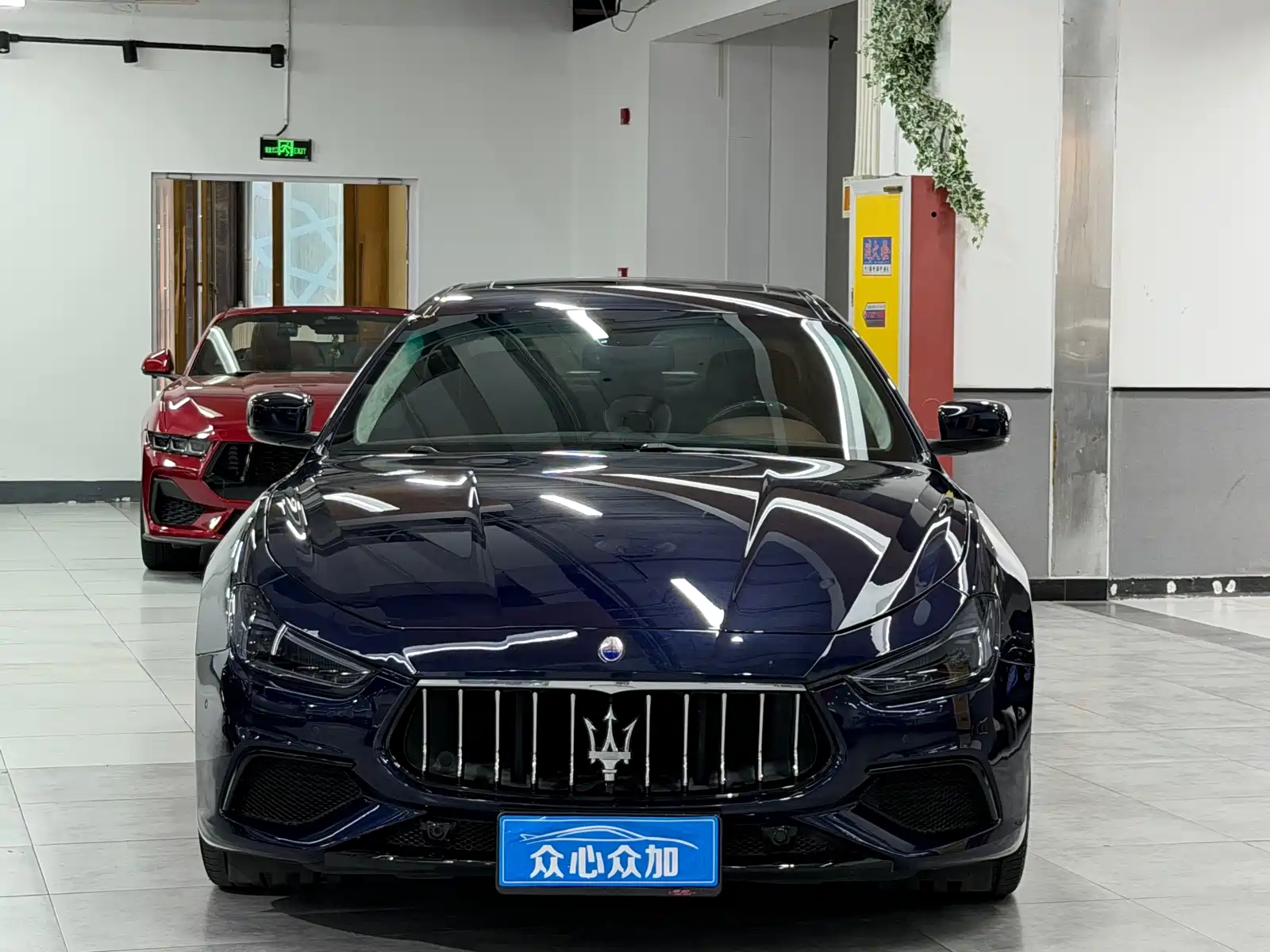 صورة 2 - Maserati Ghibli