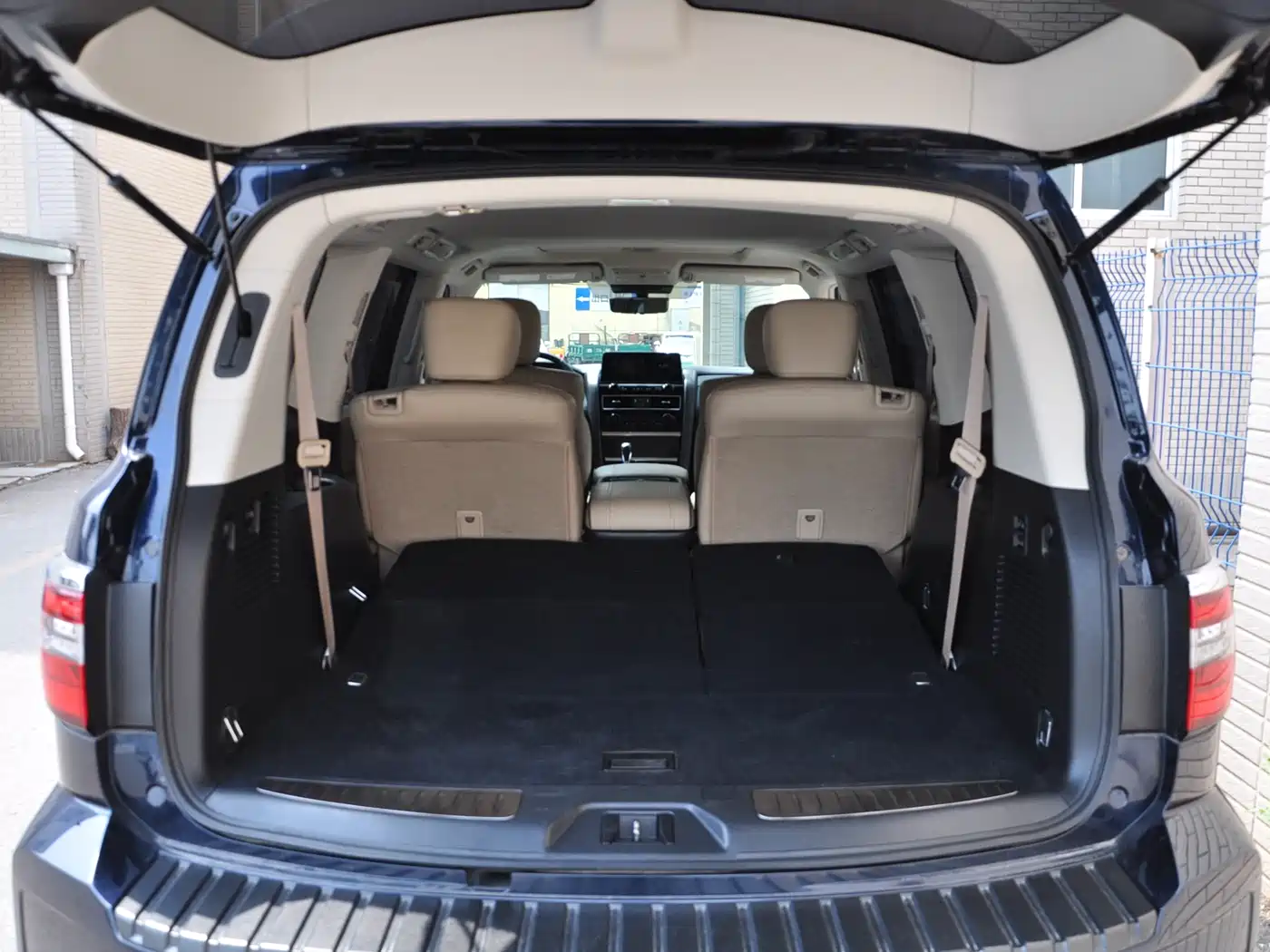 Nissan Patrol 2023 ARMADA 5.6L Armada Flagship Edition фото 7