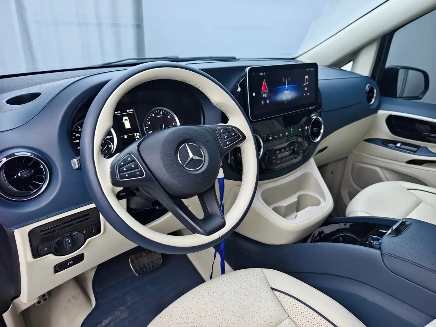 Mercedes-Benz Vito 2021 2.0T Business Edition 7-seater фото 10