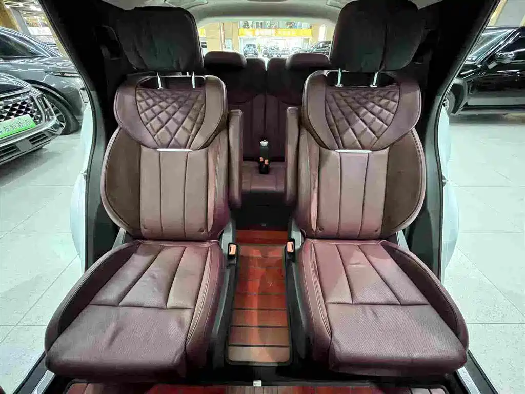 Hongqi E-HS9 2022 2022 690km Qi Xiang Edition (6-seater)