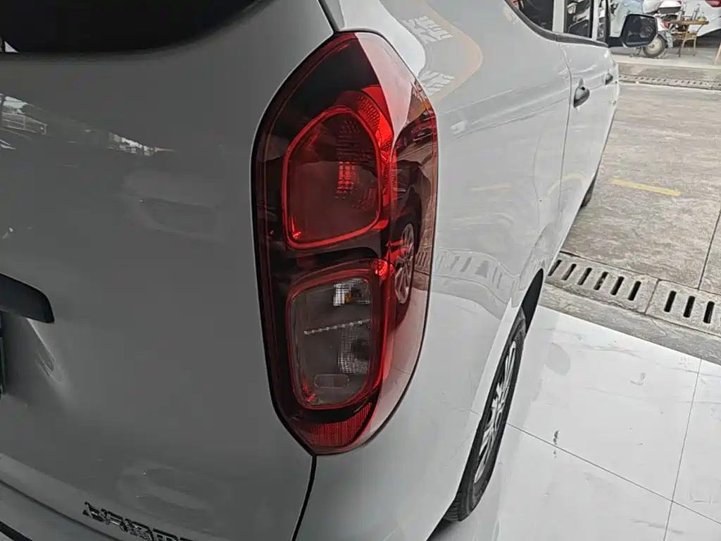 Wuling Motors Wuling Hongguang New Energy 2024 2024 Model Pure Electric 300KM Utility Version