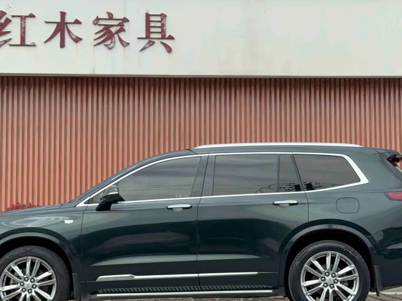 Cadillac XT6 2022 2.0T 6-Seater 4WD Platinum Edition фото 4
