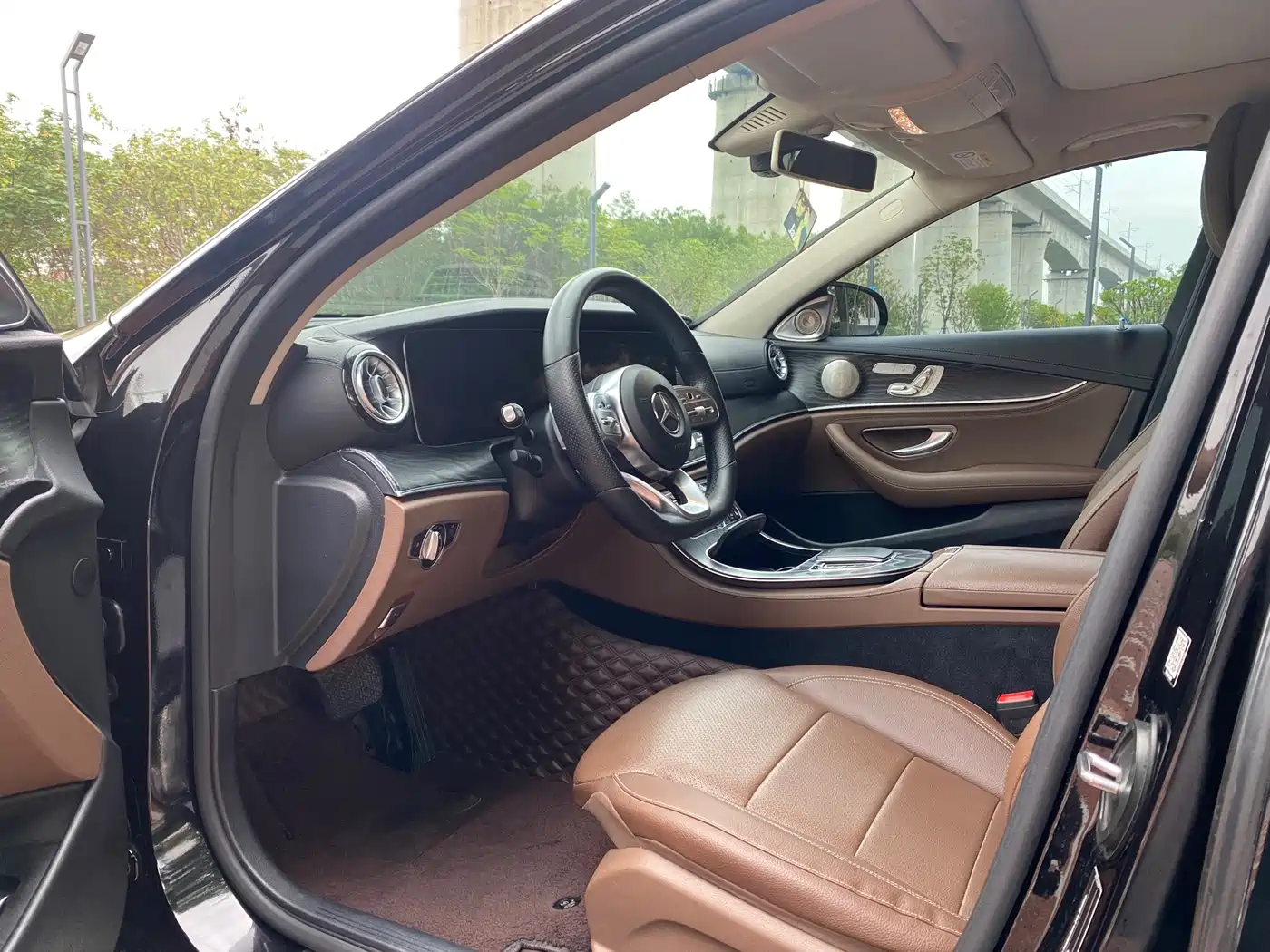 Mercedes-Benz E-Class 2019 E 300 L Luxury фото 4