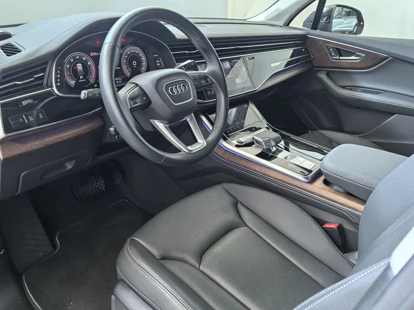 Audi Q7 2025 2025 55 TFSI quattro S line Sport