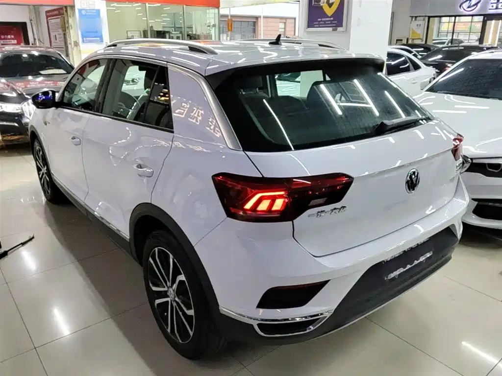 Volkswagen T-ROC 2019 280TSI DSG 2WD Comfort Version China VI фото 5