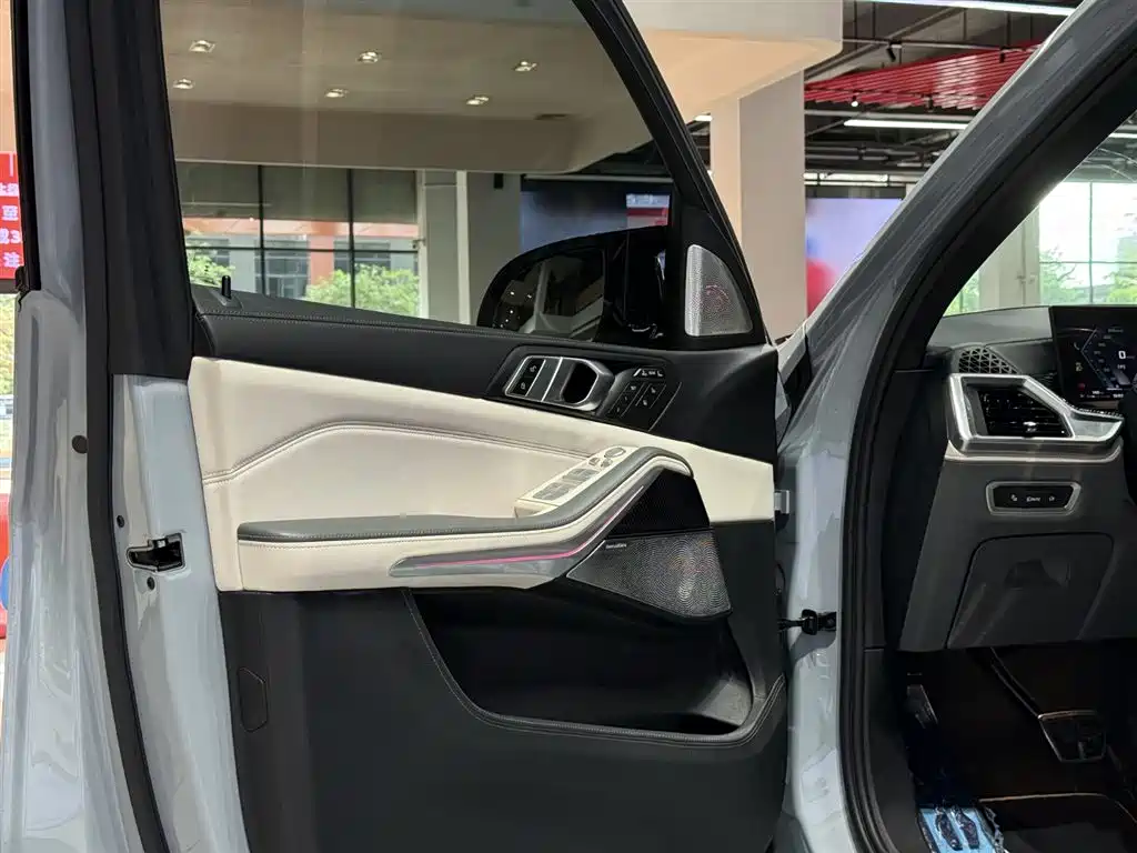 BMW X7 M60i 2023 xDrive M60i фото 7