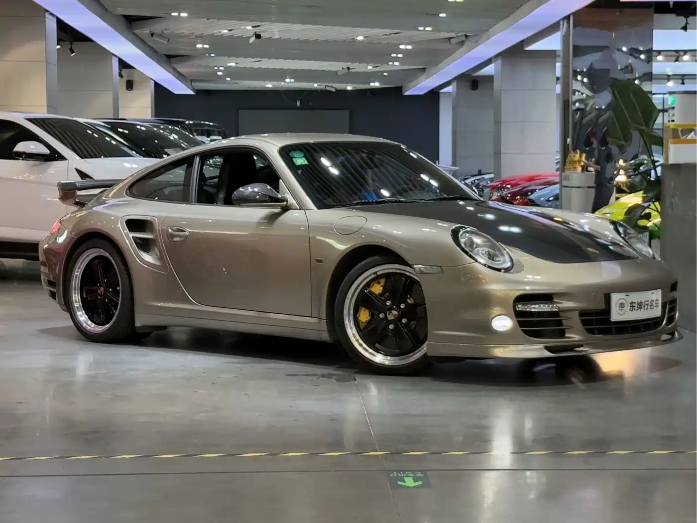 Porsche 911 2010 Turbo S 3.8T фото 4