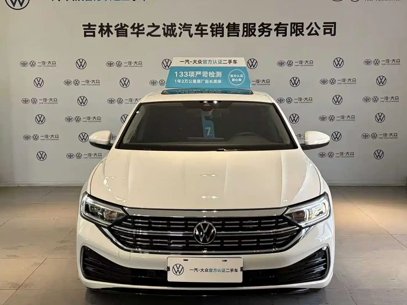 Volkswagen Sagitar 2023 300TSI DSG Surpassing Edition фото 2