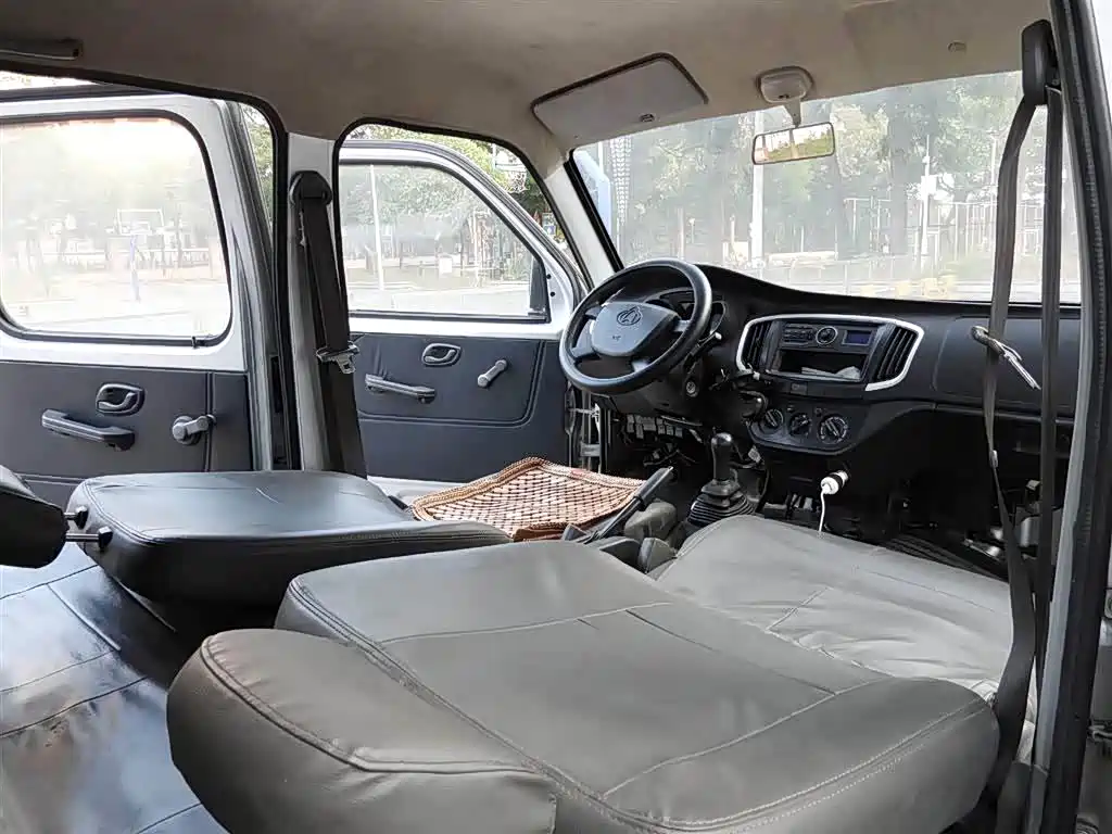Changan Kaicheng Changan Shenqi T20 2016 2016 1.5L Petrol Van Single Row Rear Single Tire DAM15R