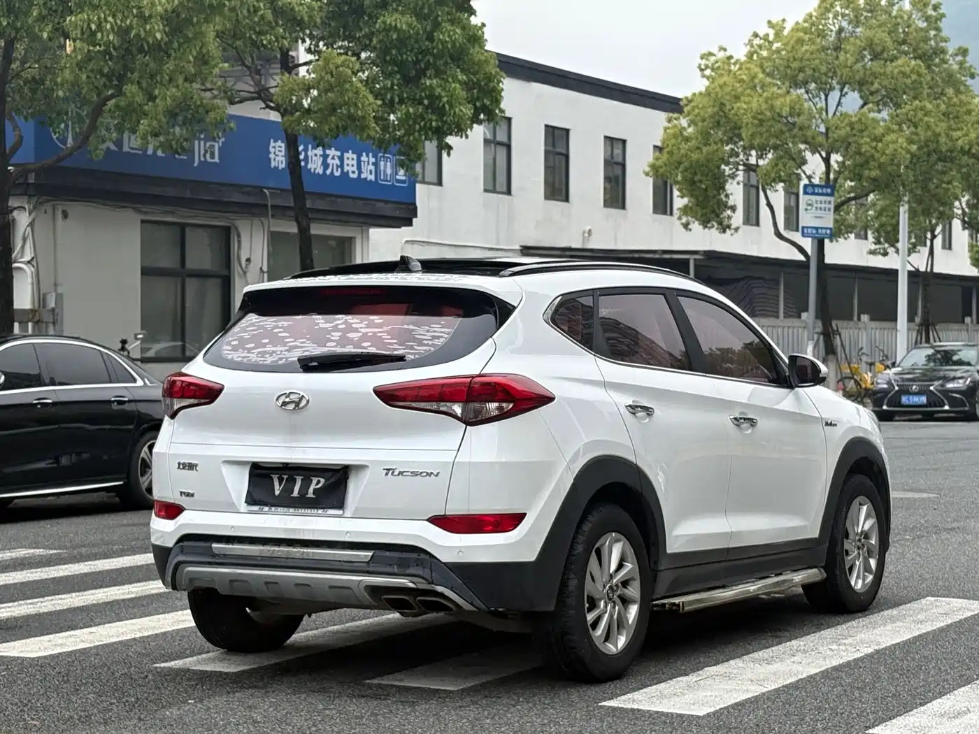 Hyundai Tucson 2018 1.6T DCT 2WD 15th Anniversary Special Edition фото 15