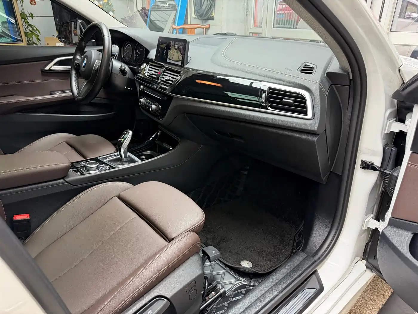 BMW 1 Series 2021 Facelift 120i M Sport Shadow Edition фото 34