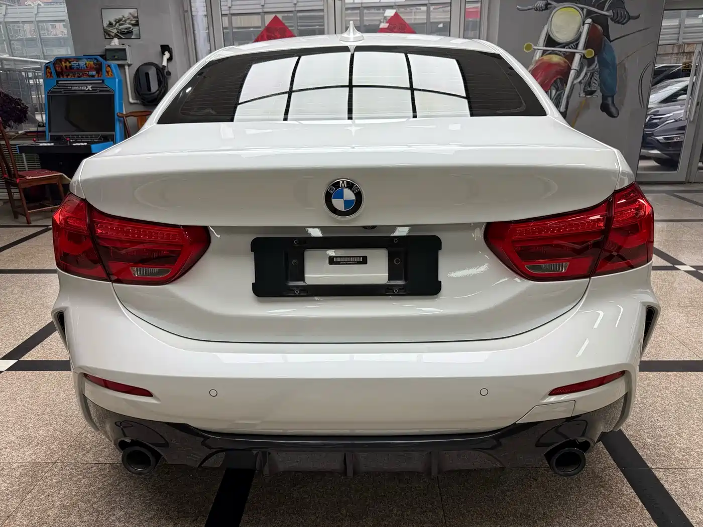BMW 1 Series 2021 Facelift 120i M Sport Shadow Edition фото 6