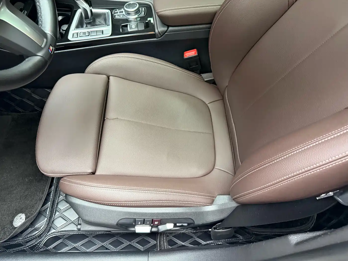 BMW 1 Series 2021 Facelift 120i M Sport Shadow Edition фото 13