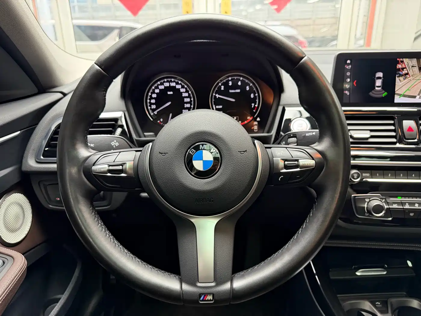 BMW 1 Series 2021 Facelift 120i M Sport Shadow Edition фото 17