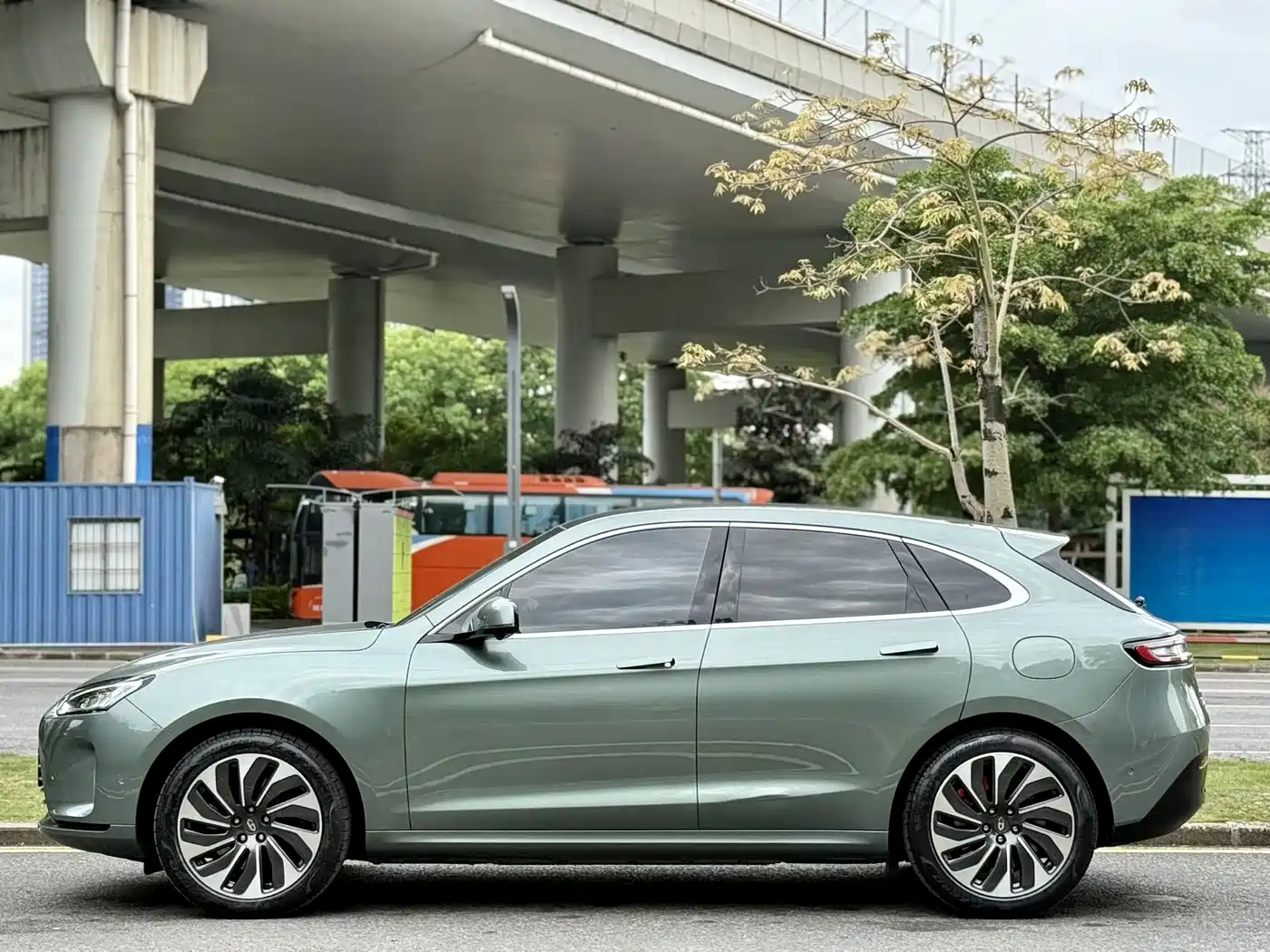 AITO Wenjie AITO M5 2022 Extended Range AWD Ultimate Edition фото 3