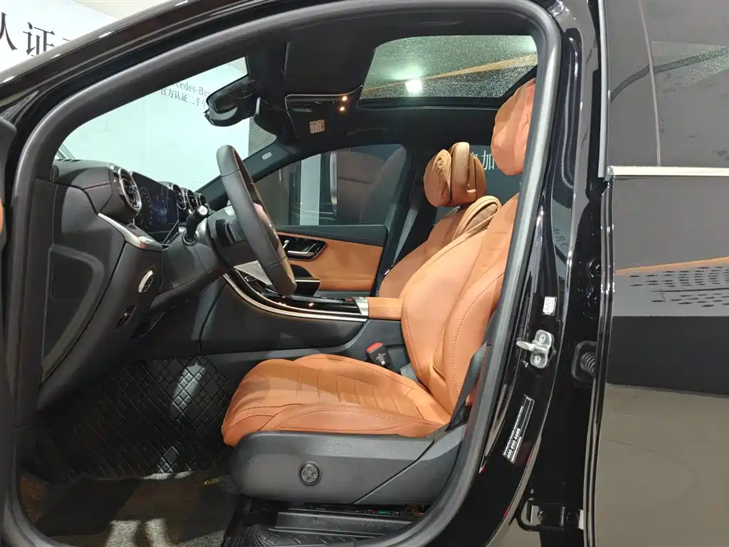 MERCEDES-BENZ GLC