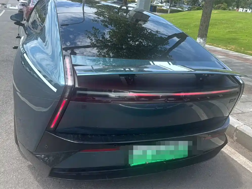 2025 XPeng P7