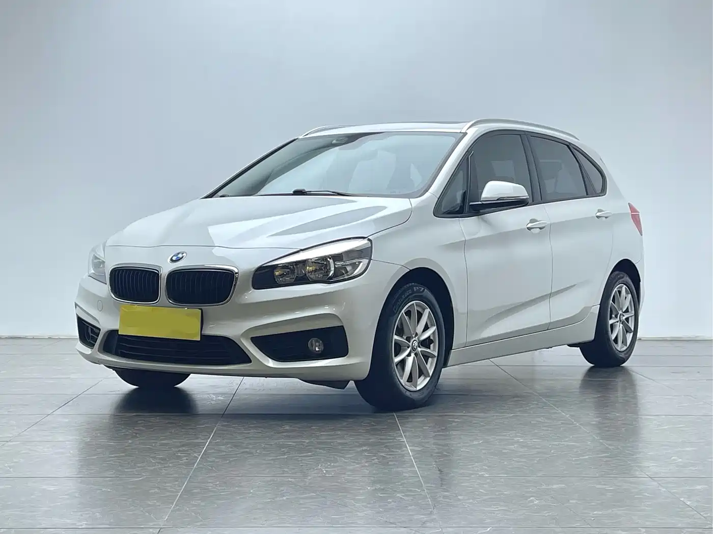 BMW 2 Series Touring 2016 218i Fashion Model