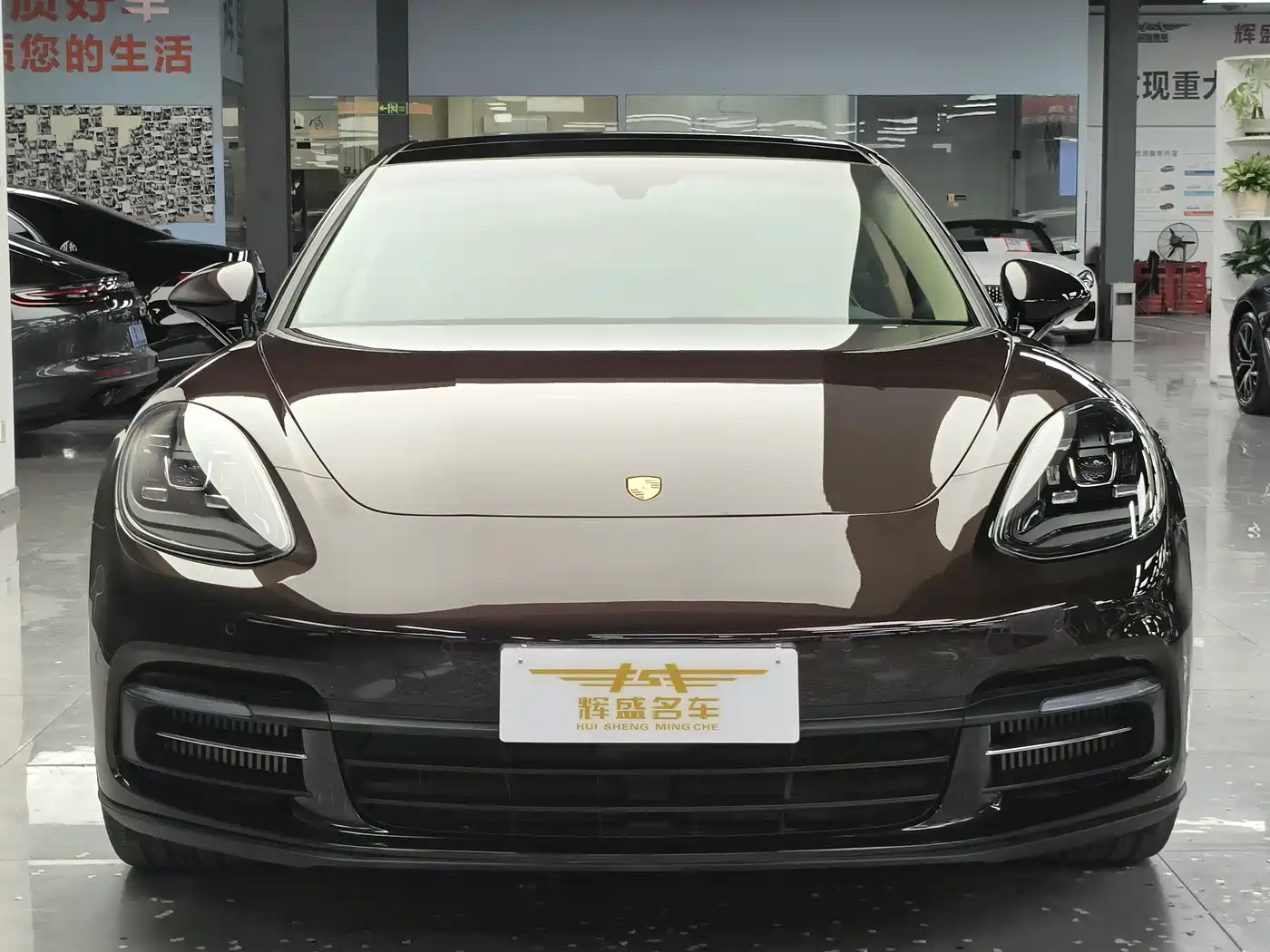 PORSCHE PANAMERA