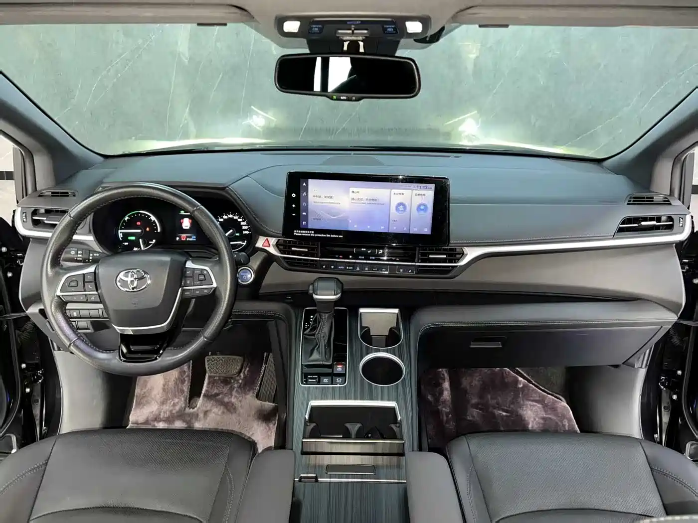 Toyota Sienna 2021 2.5L Hybrid Premium Edition фото 11